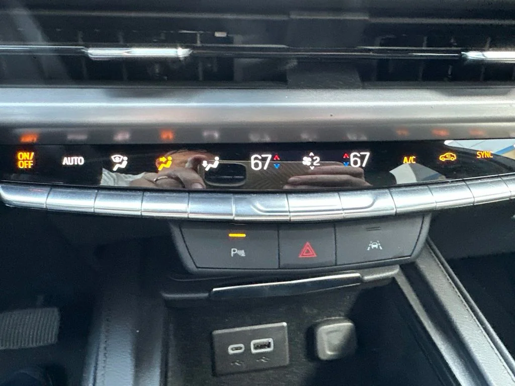 Used 2025 Black Cadillac Premium Luxury image 17