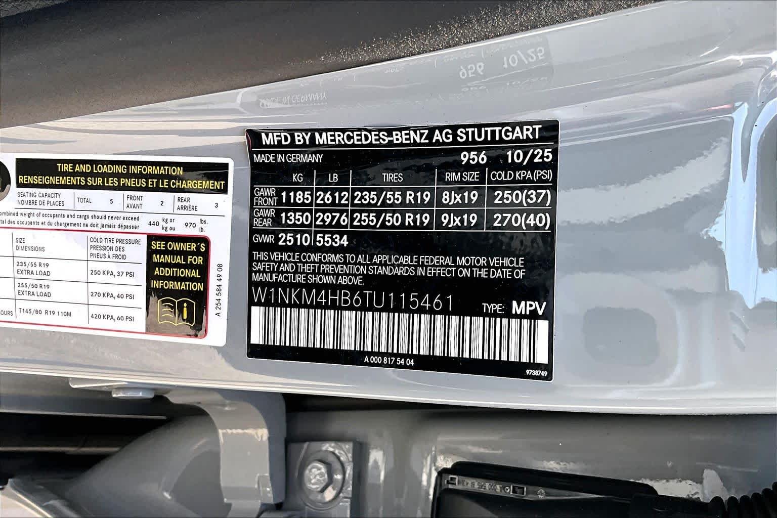 Certified Used 2026 MANUFAKTUR Alpine Grey Mercedes-Benz GLC 300 image 33