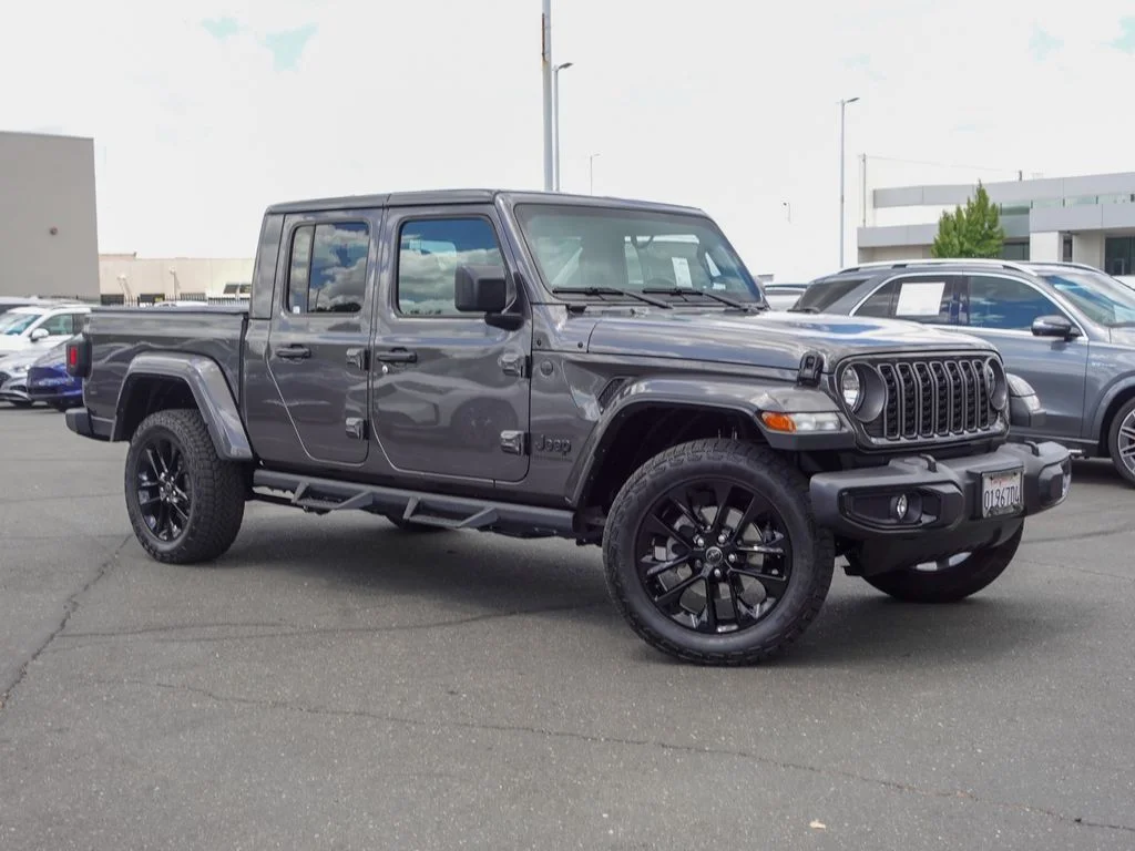 Used 2024 Gray Jeep Sport image 5