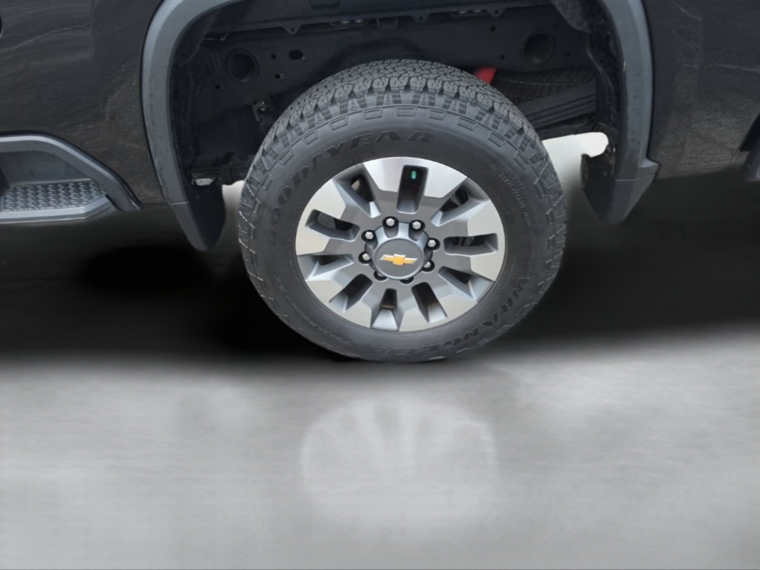 Used 2024 Black Chevrolet Custom image 31