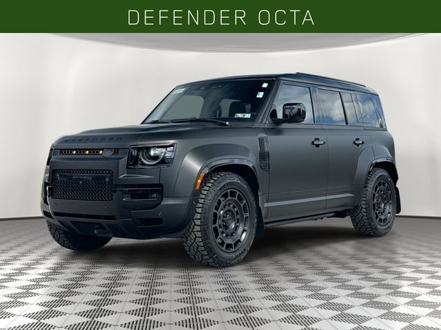 New 2026 Narvik Black Land Rover OCTA image 26