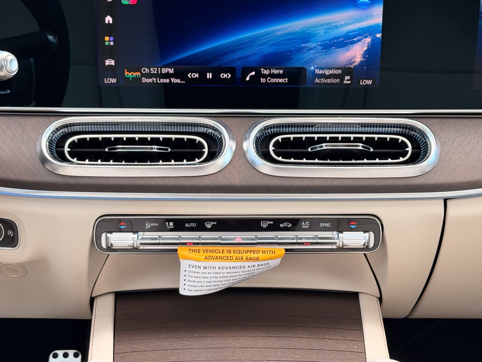 New 2027 White Mercedes-Benz GLS 450 image 19