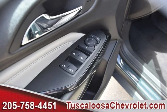 Used 2025 Cypress Gray Chevrolet LT image 17