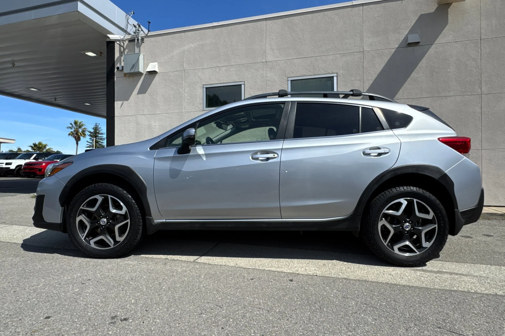Used 2018 Ice Silver Metallic Subaru 2.0i Limited Sport Utility 4D image 5