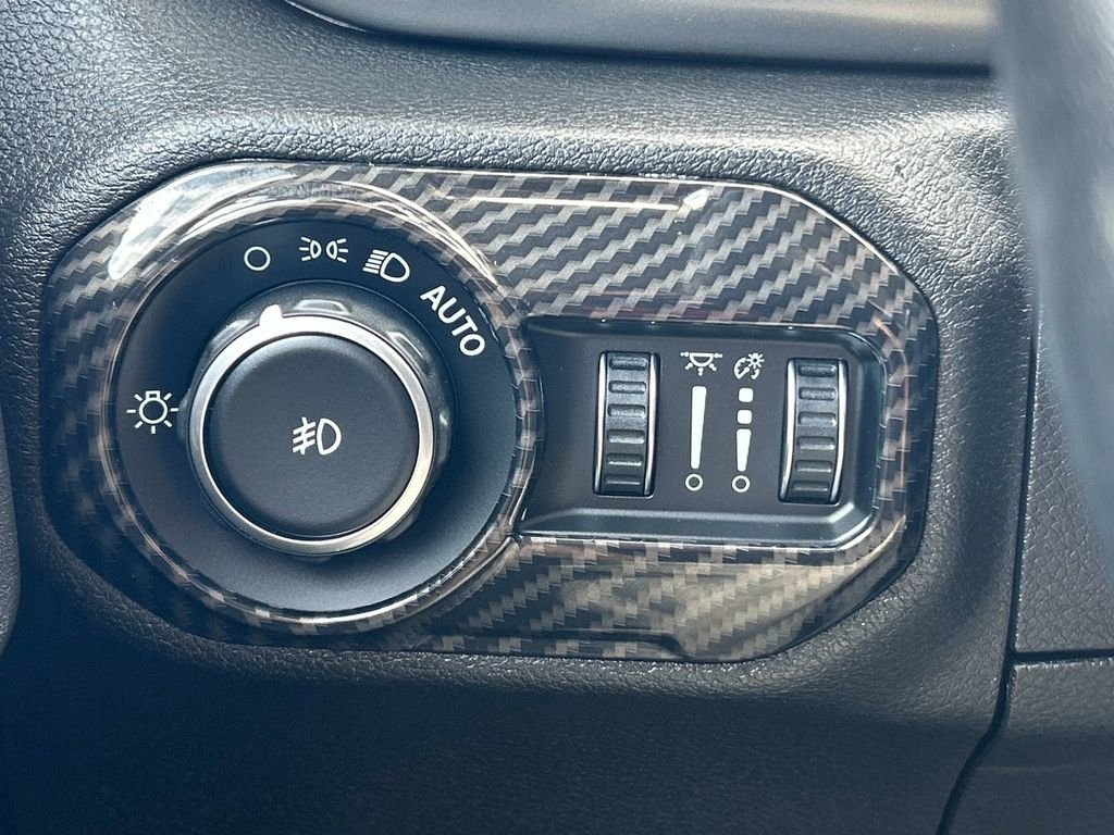 Used 2021 Gray Jeep Sport image 32