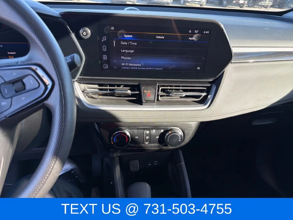Used 2025 White Chevrolet LT image 18