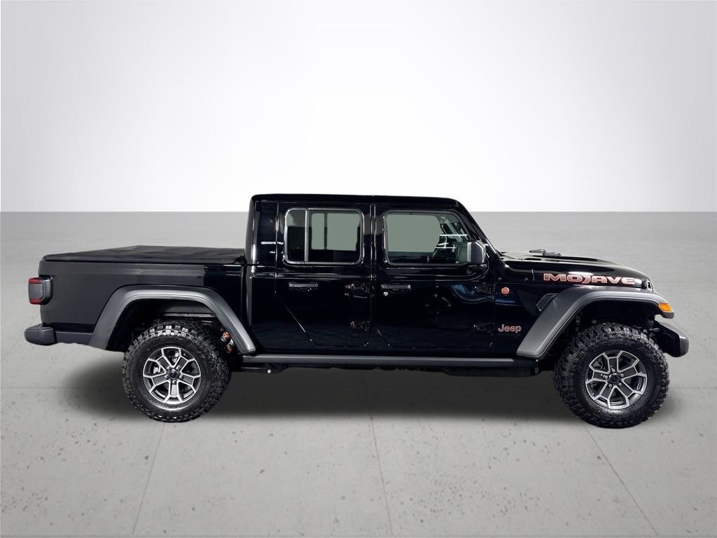 New 2026 Black Clear-Coat Exterior Paint Jeep Mojave image 5