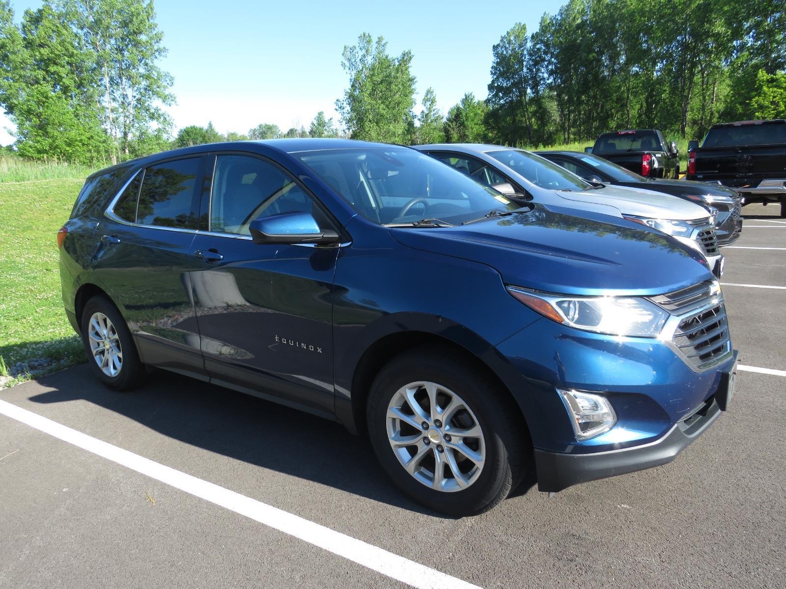 Used 2020 Pacific Blue Metallic Chevrolet LT image 4