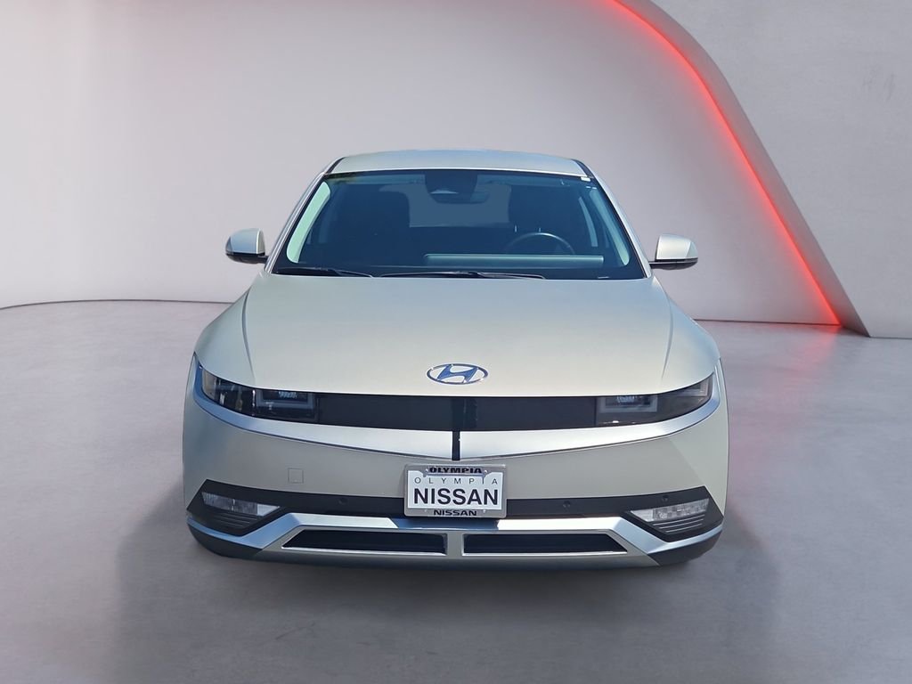 Used 2023 Gold Hyundai SEL image 9