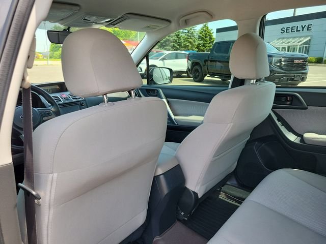 Used 2017 Gray Subaru 2.5i image 24