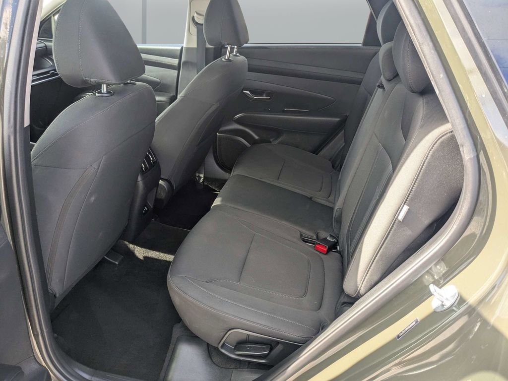 Used 2025 Green Hyundai SEL image 19