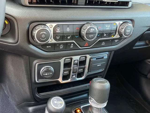 New 2025 41 Jeep Sport S image 25