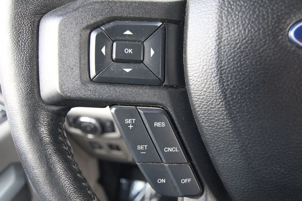 Used 2018 Black Ford XLT image 21