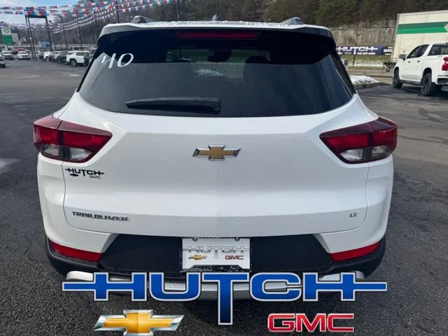 New 2026 Summit White Chevrolet LT image 6