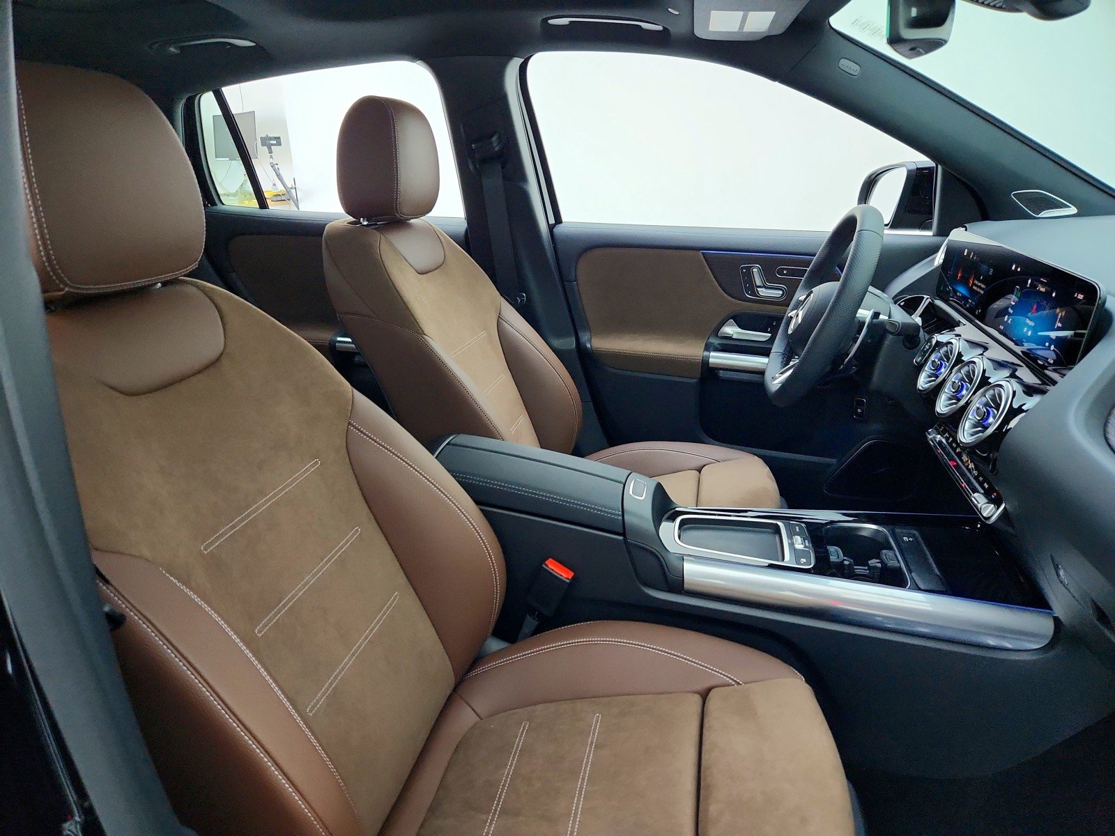 New 2026 Night Black Mercedes-Benz AMG® GLA 35 4MATIC SUV image 20