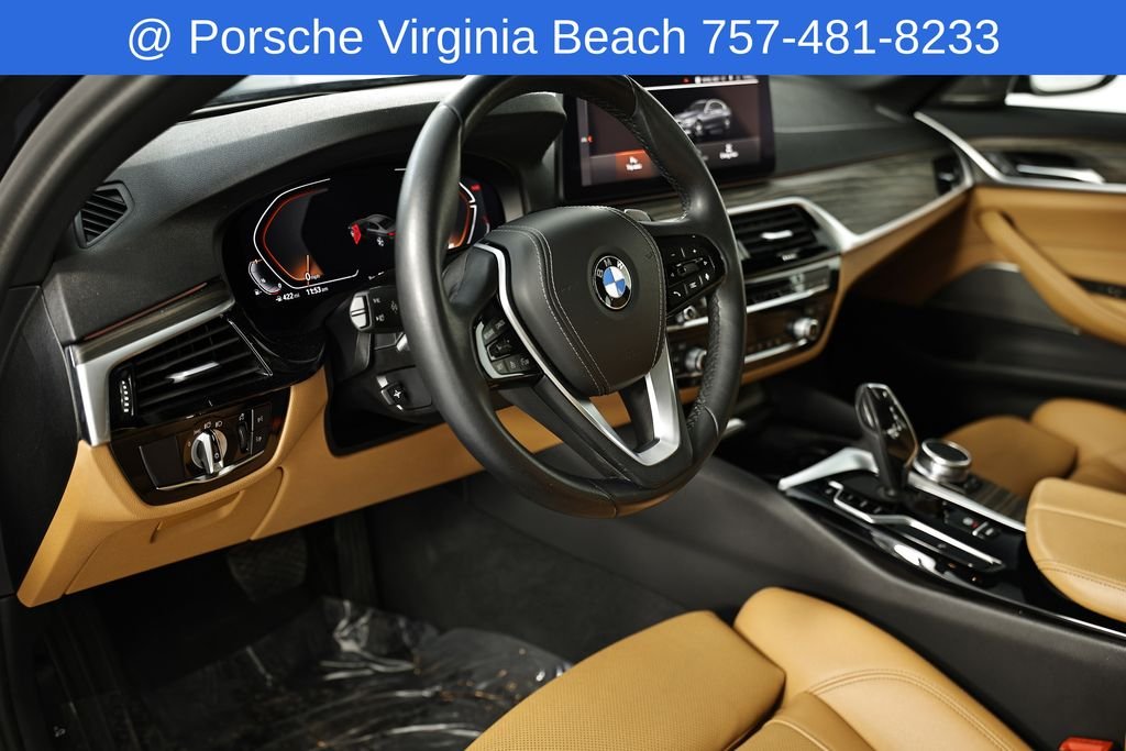 Used 2023 Gray BMW 540i xDrive image 21