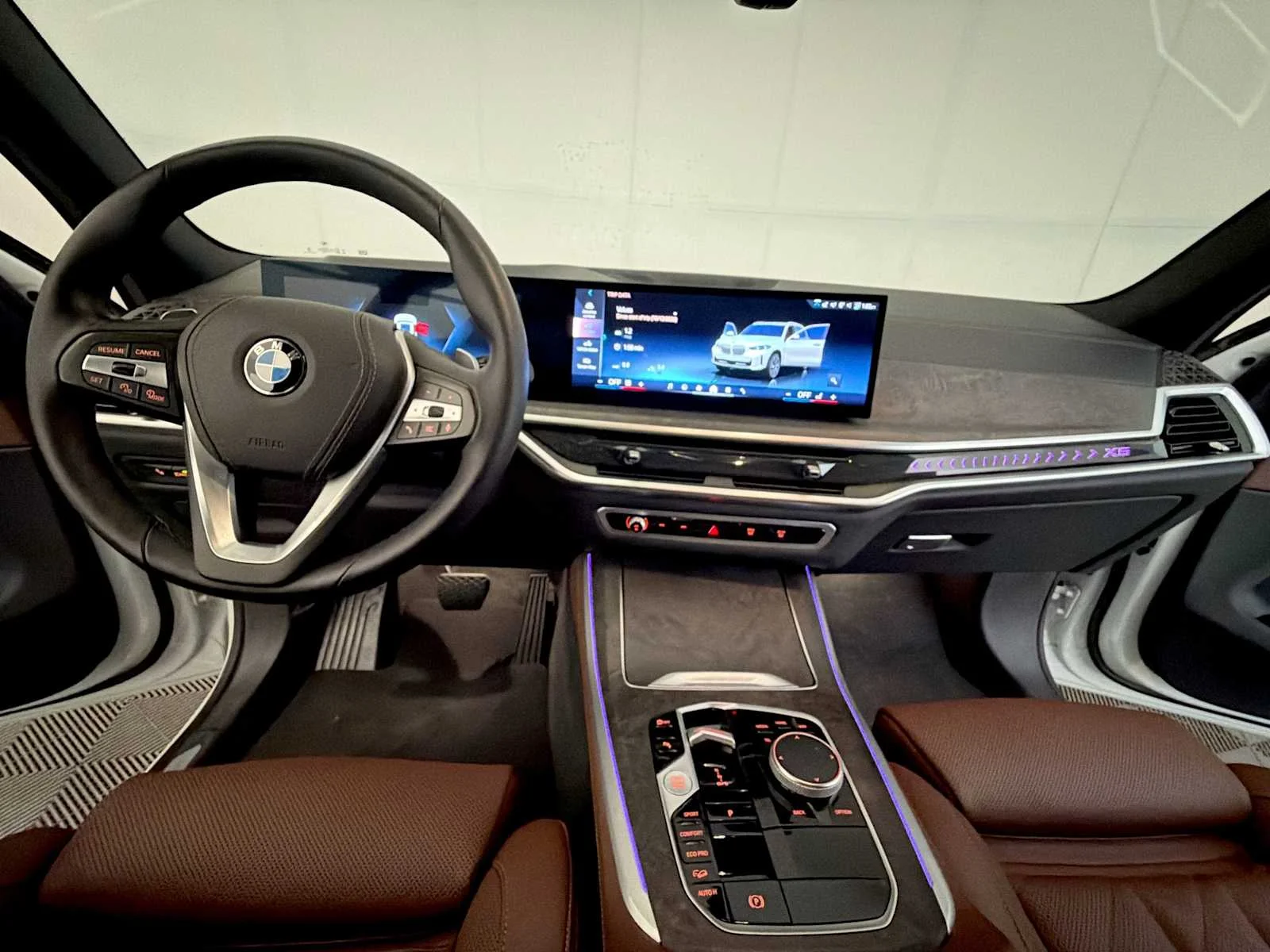 Used 2024 Alpine White BMW xDrive40i image 12