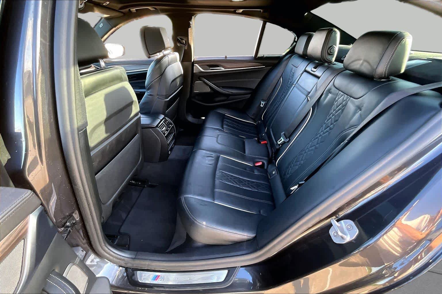 Used 2020 Dark Graphite Metallic BMW M550i xDrive image 20