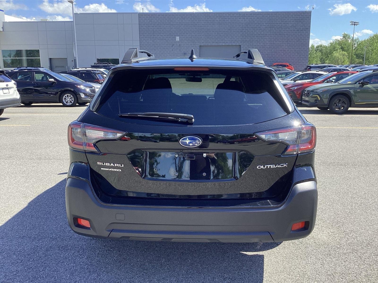 Used 2025 Crystal Black Silica Subaru Premium image 6