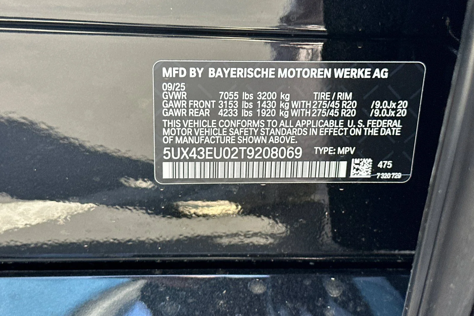 New 2026 Black Sapphire Metallic BMW xDrive50e image 23
