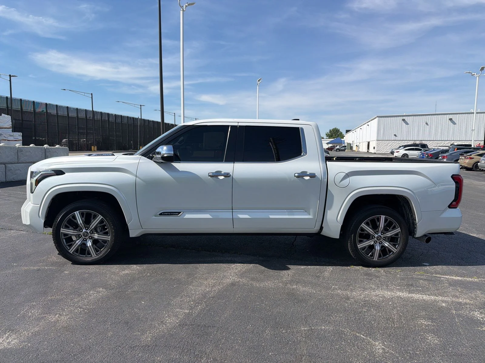 Used 2023 Pearl Toyota Capstone image 4