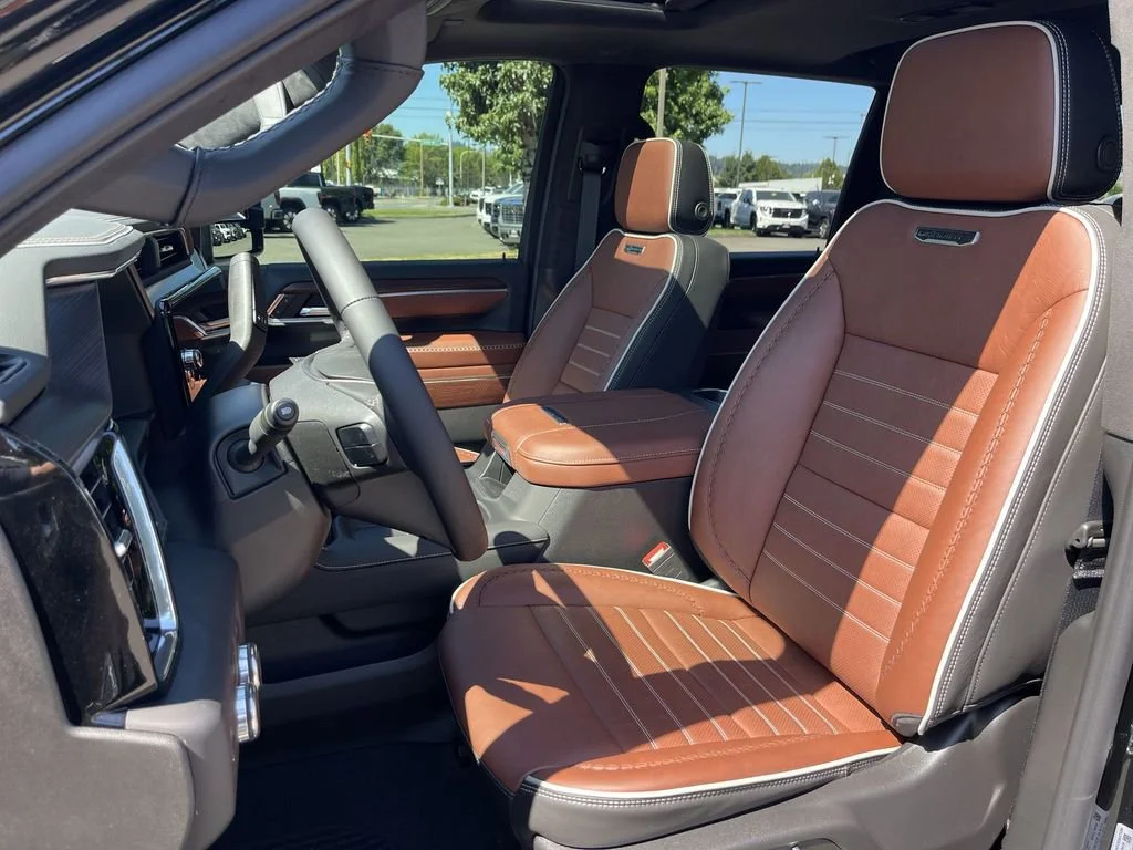 2025 GMC Sierra 3500HD Denali Ultimate - Photo 20