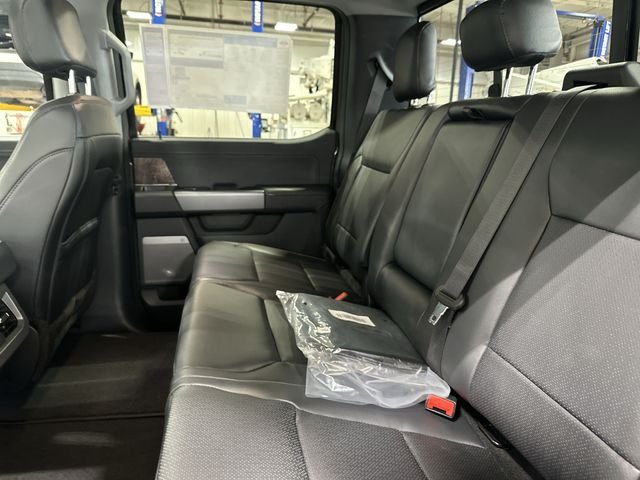 New 2026 Marsh Gray Ford F-250® Lariat® image 30