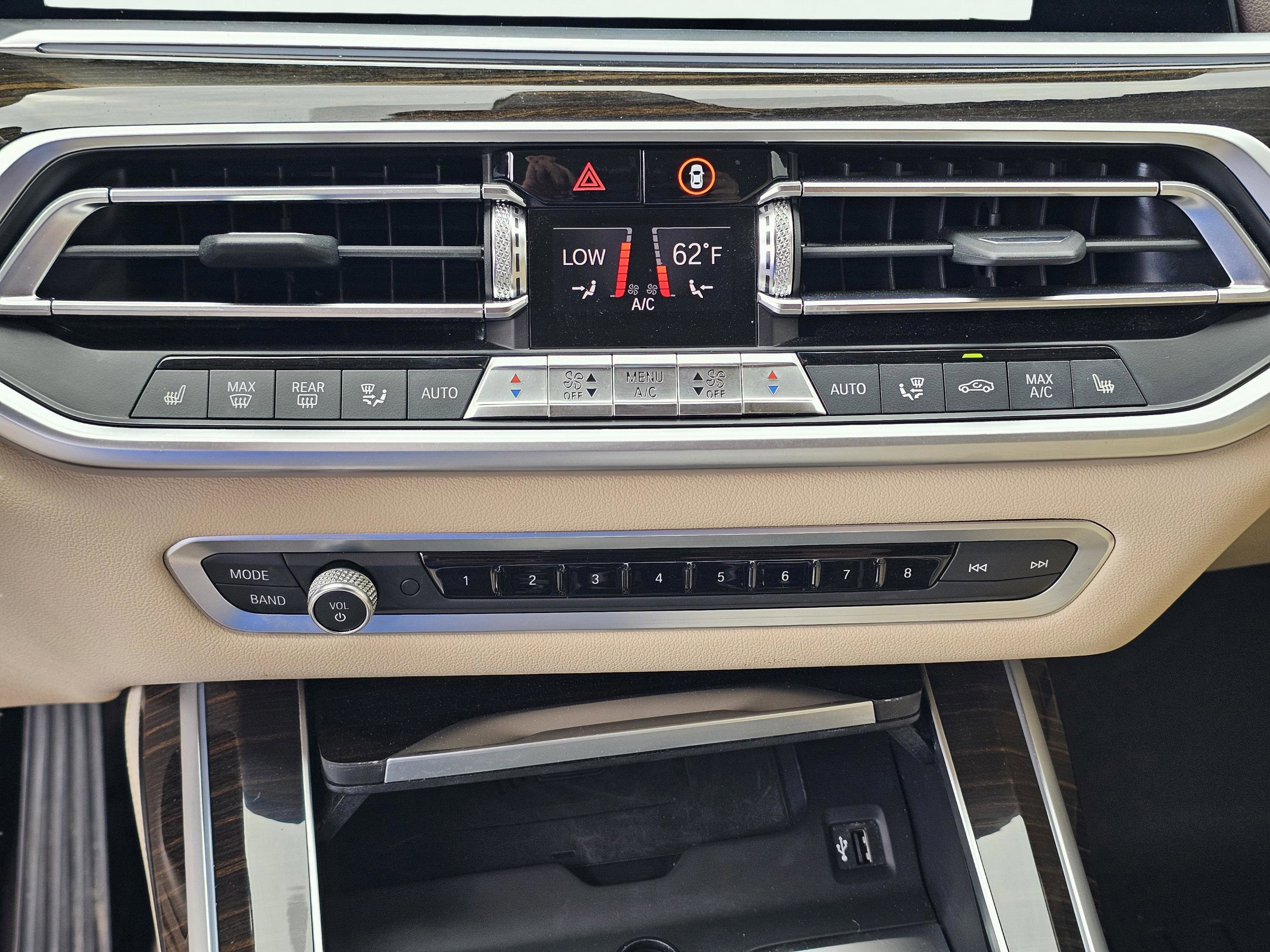 Used 2019 Alpine White BMW xDrive40i image 29