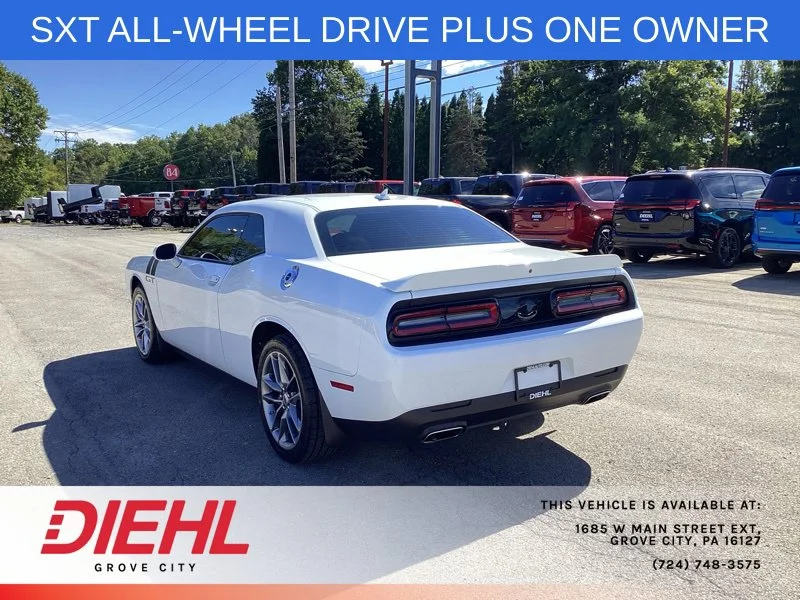 Used 2021 White Dodge SXT image 5