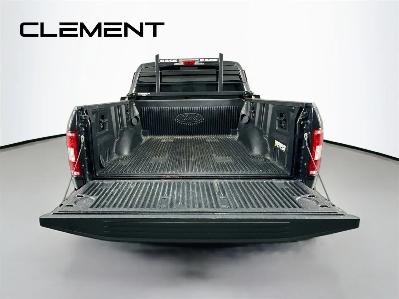 Used 2020 Black Ford XLT image 11