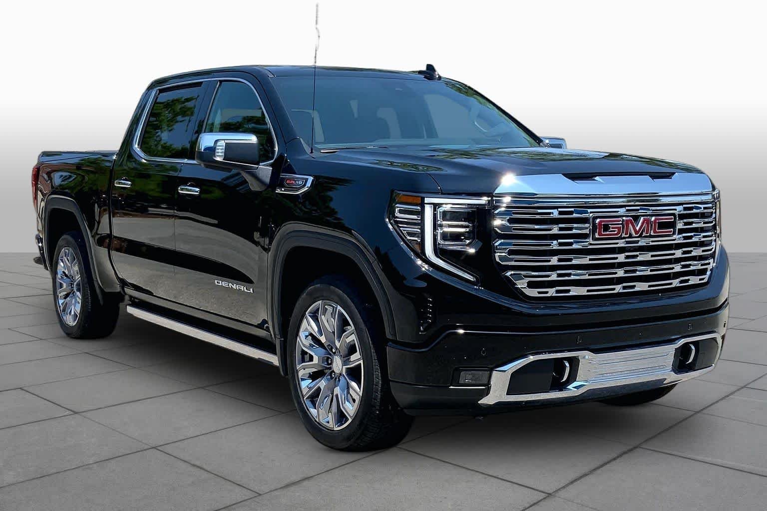 Used 2024 Onyx Black GMC Denali image 3
