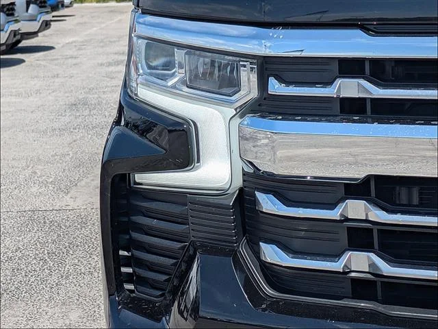 Used 2022 Black Chevrolet LTZ image 10