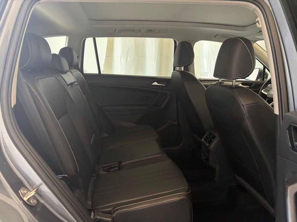 Certified Used 2023 Platinum Gray Metallic Volkswagen 2.0T SE image 17