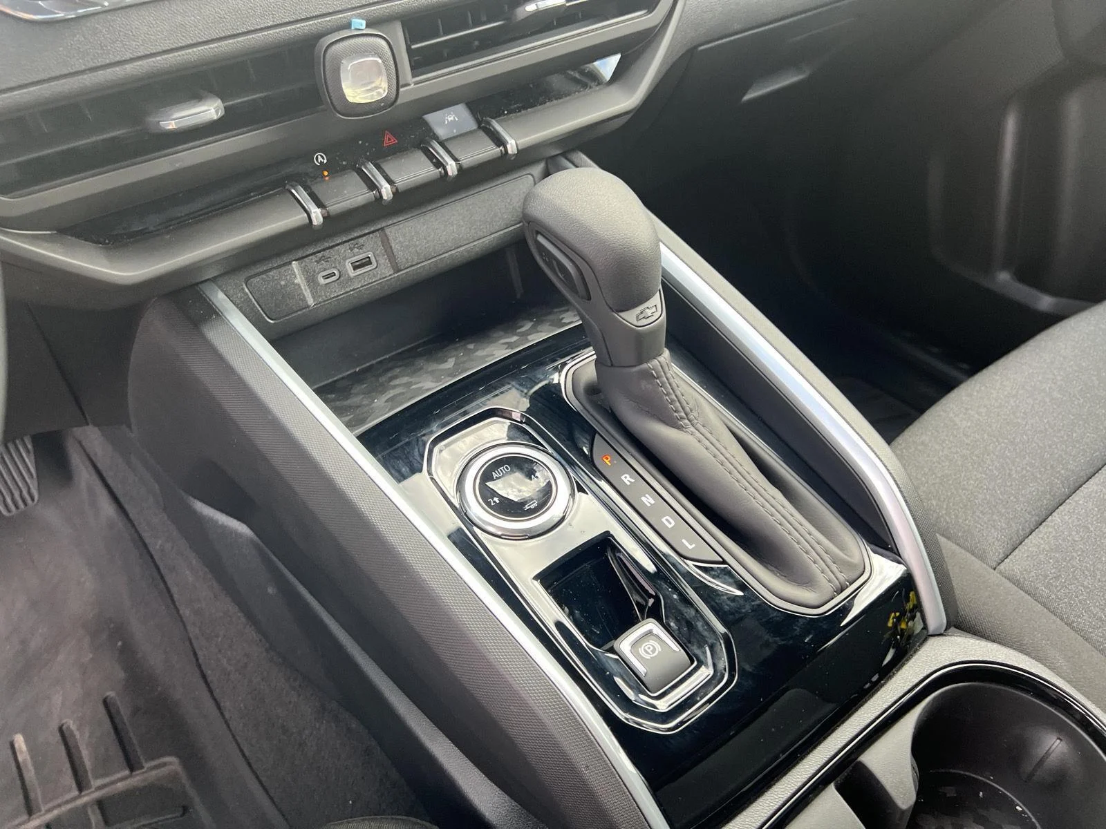 2026 Chevrolet Colorado Work Truck - Photo 26