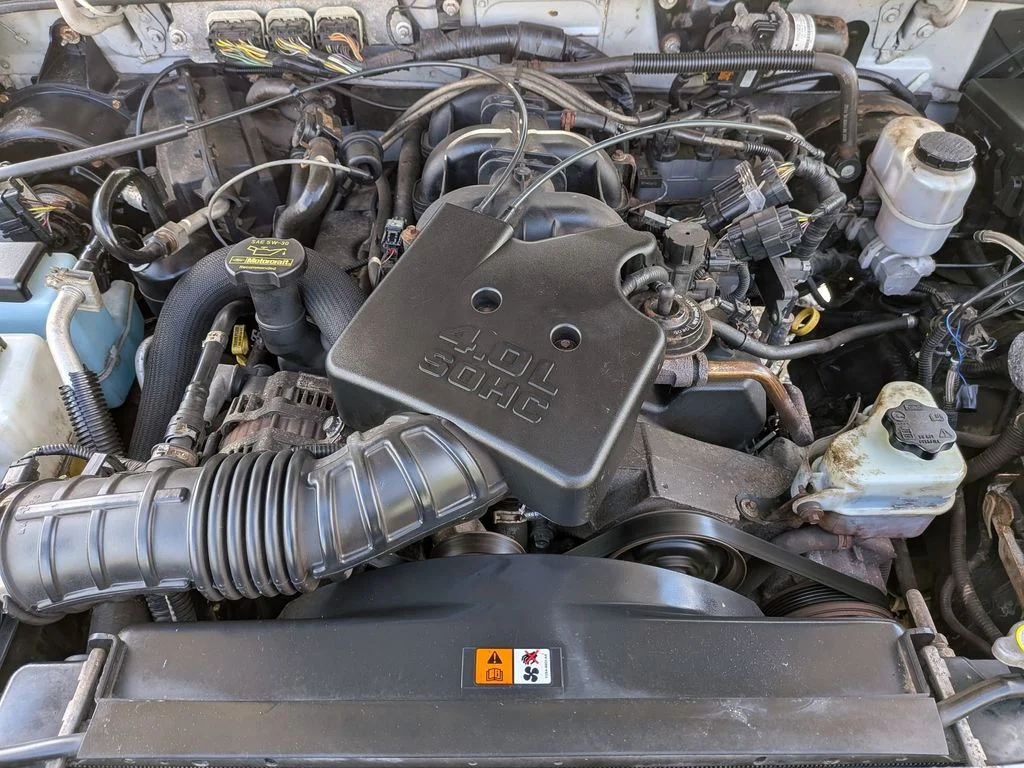 Used 2011 Silver Ford Sport image 23