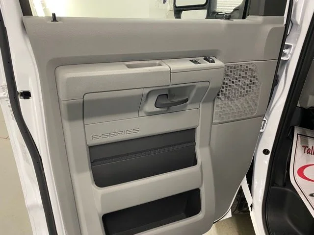 New 2025 Oxford White Ford E-350 SRW image 36