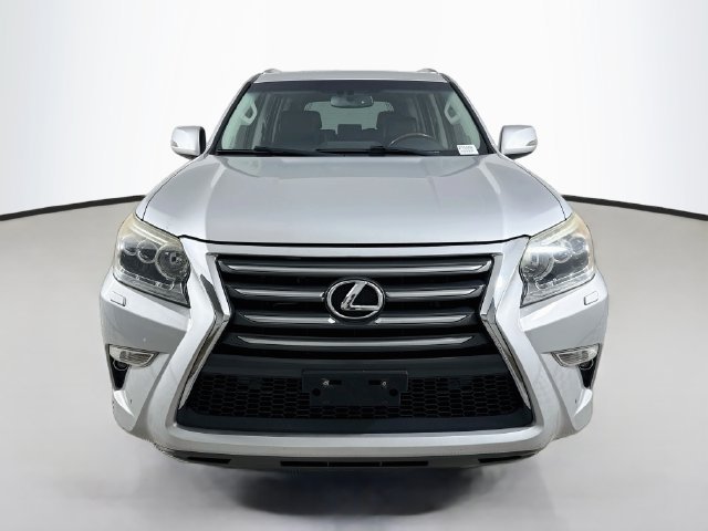 Used 2015 Silver Lexus 460 Luxury image 2