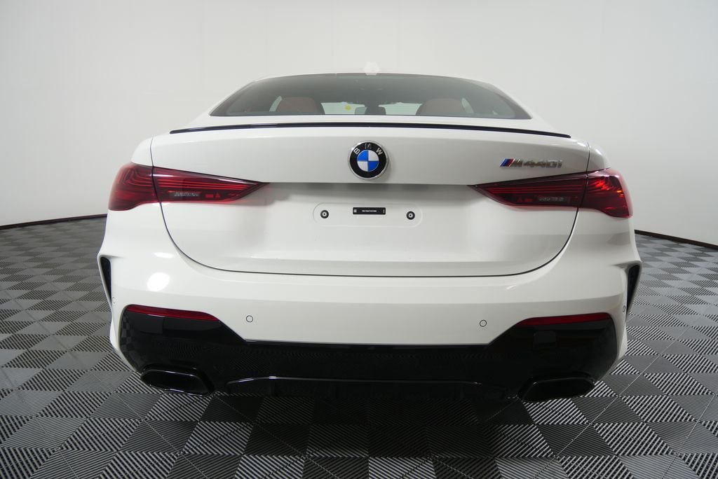 New 2027 Alpine White BMW M440i image 4
