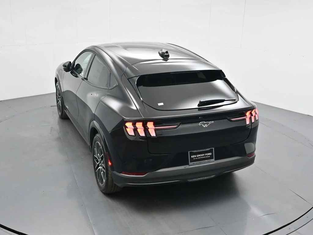 Used 2025 Black Ford Premium image 44