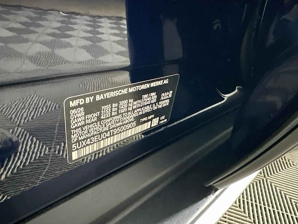 New 2026 Blue BMW xDrive50e image 31