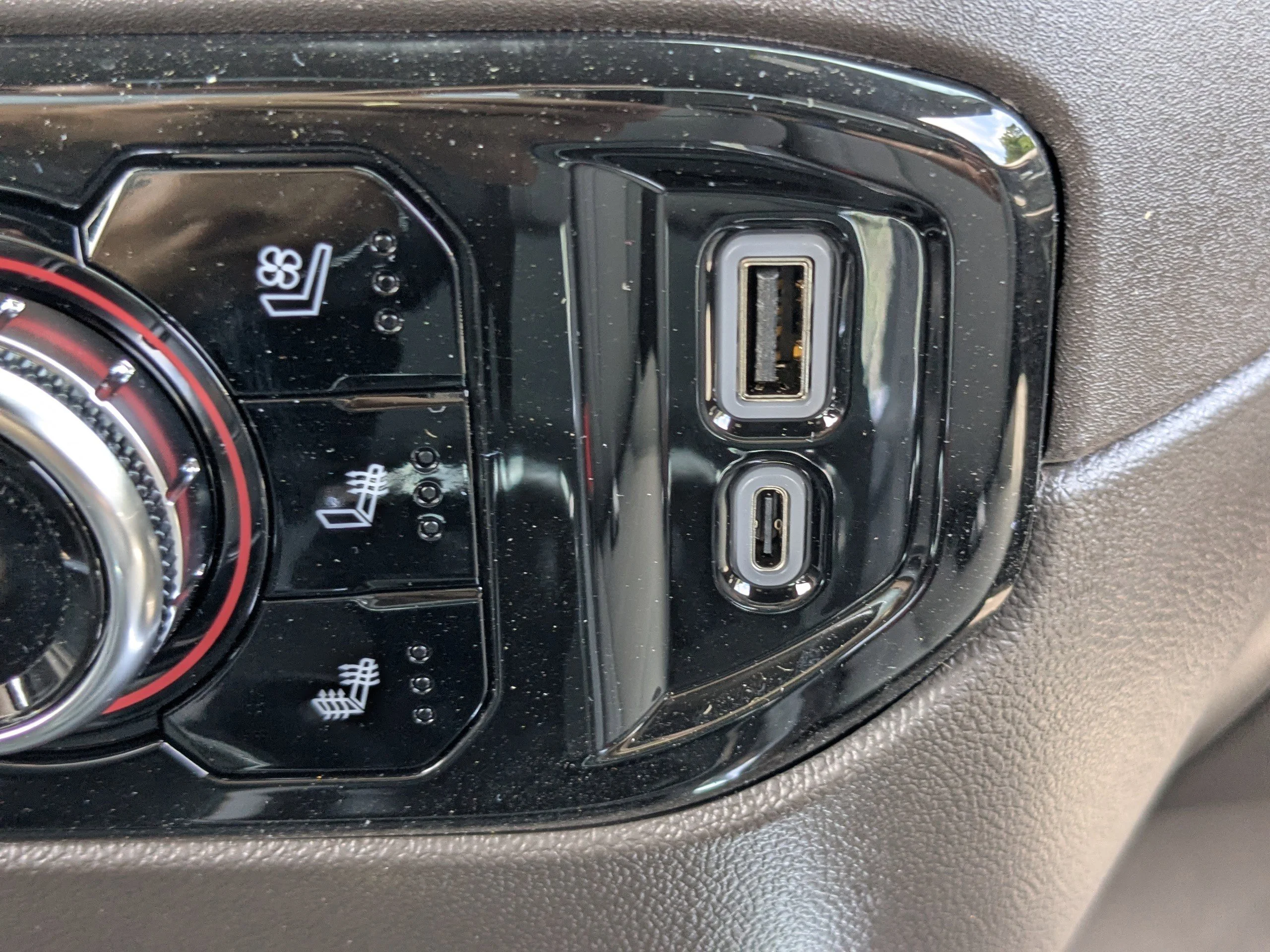 2026 GMC Sierra 1500 SLT - Photo 22