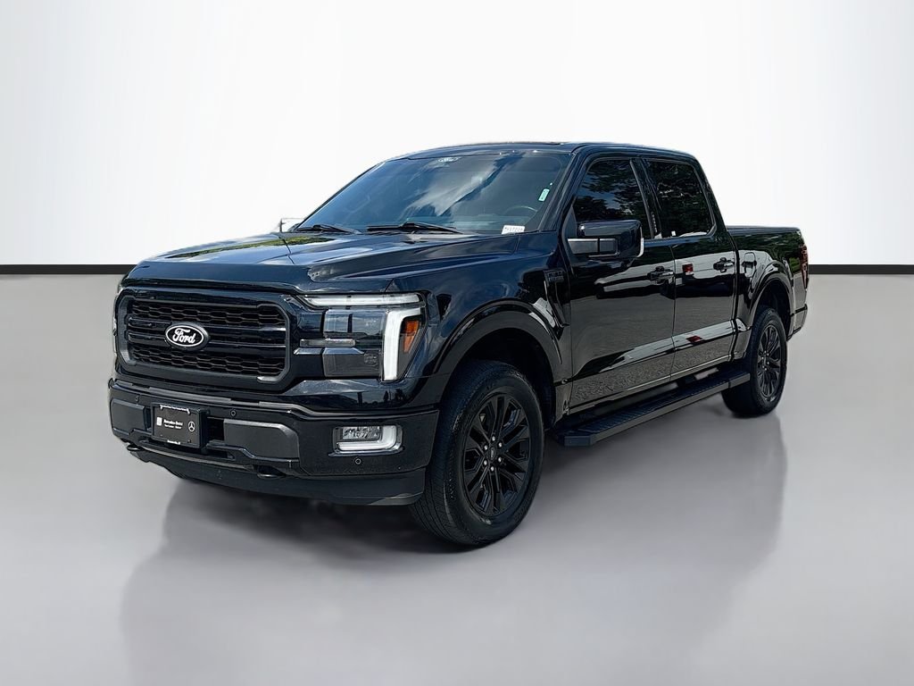 Used 2024  Ford Lariat image 7