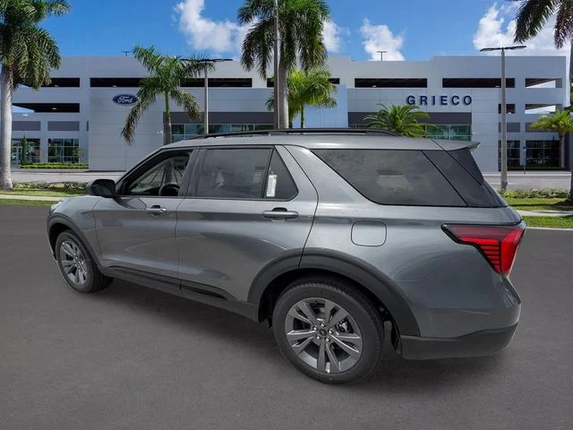 New 2026 Carbonized Gray Metallic Ford Active image 9
