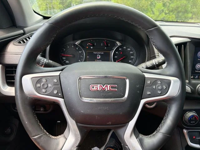 Used 2023 Beige GMC SLT image 17