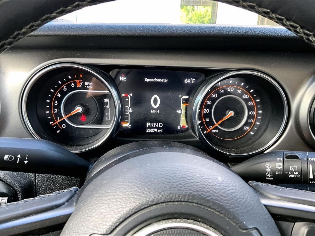 Used 2021 Gray Jeep Sport S image 8