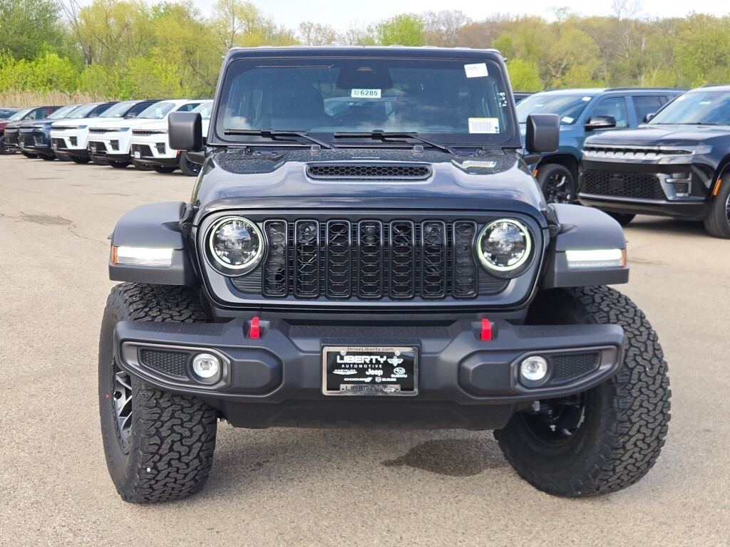 New 2026 Black Clear-Coat Exterior Paint Jeep Rubicon image 5