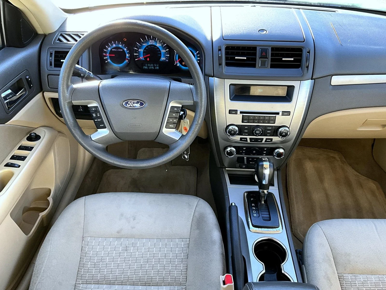 Used 2012 White Ford SE image 13