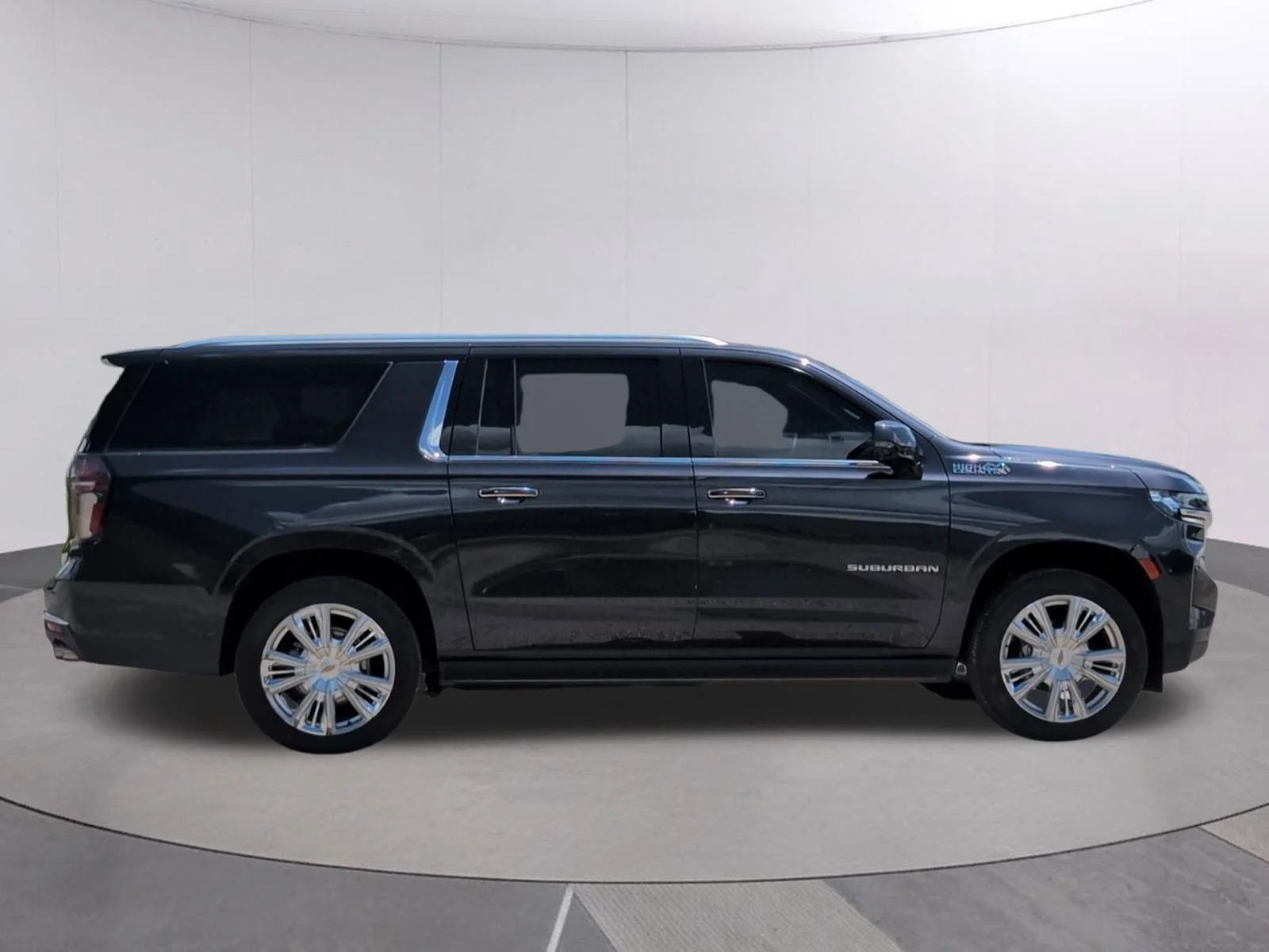 Used 2023 Dark Ash Metallic Chevrolet High Country image 8