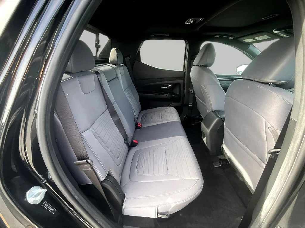 Used 2024 Black Hyundai SEL image 26