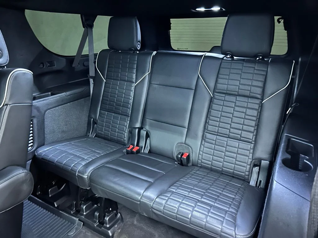 Used 2022 White Cadillac Sport Platinum image 17